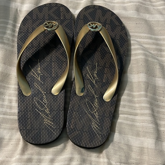 Michael Kors Gold and Black Flip Flops - Picture 2 of 3